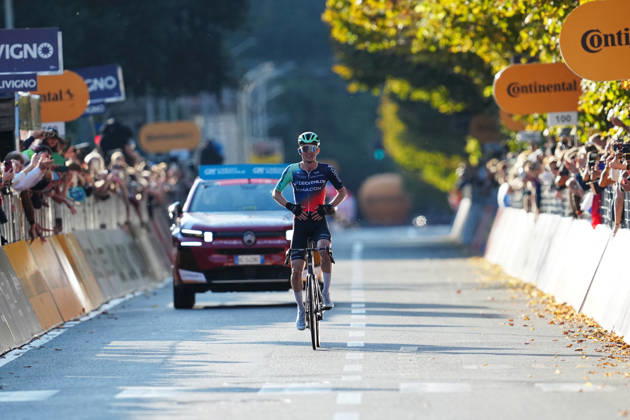 France s Paul Seixas of Decathlon CMA CGM Team celebrates as he cycles to the finish line to win during the 120th edition of the Il Lombardia, Tour of Lombardy cycling race, a 239 km one day race from Bergamo to Como on October 10, 2026, Italy. Copyright: xGianxMattiaxD Alberto LaPressex