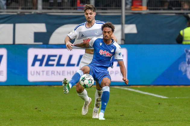 From left: Tobias Fleckstein (Duisburg) vs. Jykese Fields (Hoffenheim) 5 11 10 10 2026 ¢ Soccer ¢ MSV Duisburg vs. TSG 1899 Hoffenheim II, Schauinsland Reisen Arena, Duisburg, DFB and DFL regulations prohibit any use of photographs as image sequences and or quasi-video. NRW, Germany Copyright: xpepphotox xSaschaxWeizx pep00321, pep_20261010_hm