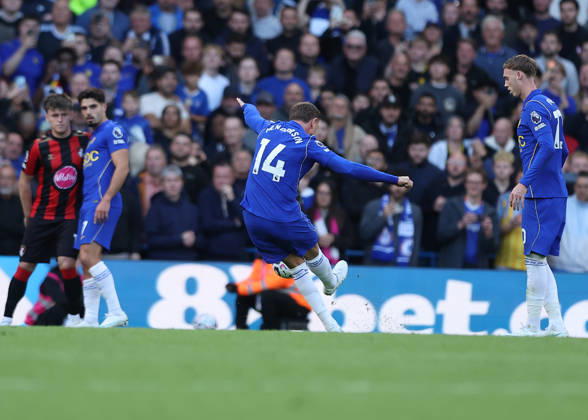 10th October 2026; Stamford Bridge, London, England; Premier League Football, Chelsea versus Bournemouth; Jordan Henderson of Chelsea scoring his sides 5th goal from a direct free kick in the 70th minute to make it 5-1 JohnxPatrickxFletcher