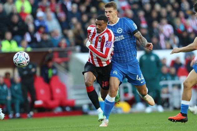 10th October 2026; Stadium of Light, Sunderland, England; Premier League Football, Sunderland versus Brighton and Hove Albion; Wilson Isidor of Sunderland holds off Luka Vuskovic of Brighton and Hove Albion DavexLofthouse