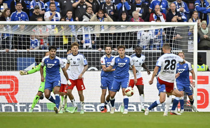GOAL: 2-3 Miro Muheim, Hamburger SV (HSV) 28. Shot on goal. The ball finds its way through friends and foes into the net. TSG 1899 Hoffenheim vs. Hamburger SV (HSV) 10 10 2026. DFL regulations prohibit any use of photographsHS AS IMAGE SEQUENCES AND OR QUASI-VIDEO TSG 1899 Hoffenheim vs. Hamburger SV HSV