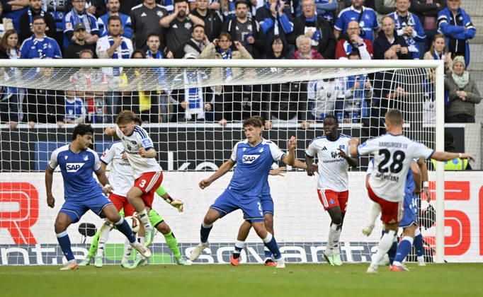 GOAL: 2-3 Miro Muheim, Hamburger SV (HSV) 28. Shot on goal. The ball finds its way through friends and foes into the net. TSG 1899 Hoffenheim vs. Hamburger SV (HSV) 10 10 2026. DFL regulations prohibit any use of photographsHS AS IMAGE SEQUENCES AND OR QUASI-VIDEO TSG 1899 Hoffenheim vs. Hamburger SV HSV