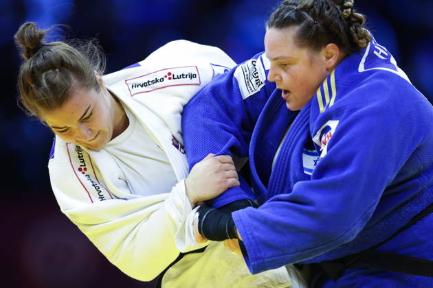 AZERBAIJAN, BAKU - OCTOBER 10, 2026: Croatia s Helena Vukovic (L) and Israel s Raz Hershko fight in their heavyweight bout during the 2026 World Judo Championships at the National Gymnastics Arena 2026 World Judo Championships In Baku - ZUMAt113 20261010_zaa_t113_400 Copyright: xMikhailxSinitsynx