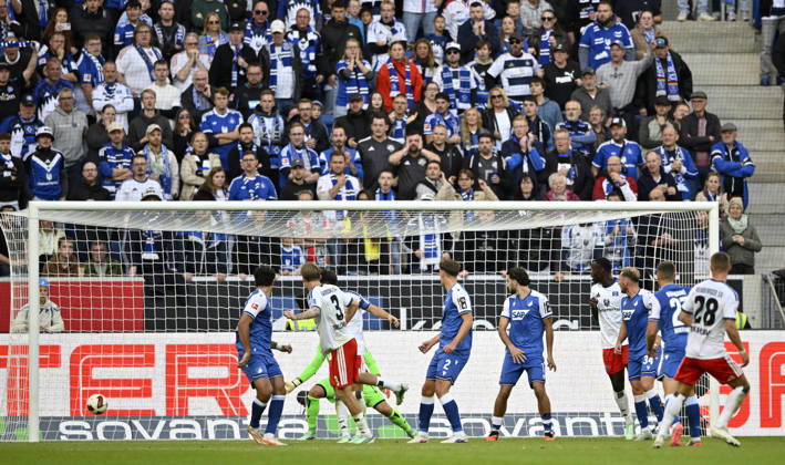 GOAL: 2-3 Miro Muheim, Hamburger SV (HSV) 28. Shot on goal. The ball finds its way through friends and foes into the net. TSG 1899 Hoffenheim vs. Hamburger SV (HSV) 10 10 2026. DFL regulations prohibit any use of photographsHS AS IMAGE SEQUENCES AND OR QUASI-VIDEO TSG 1899 Hoffenheim vs. Hamburger SV HSV