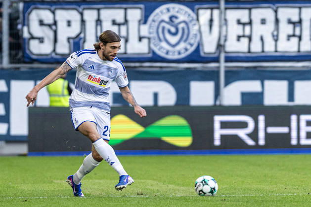 3rd Division: MSV Duisburg vs. TSG Hoffenheim II, October 10, 2026, Joshua Bitter (MSV Duisburg), October 3, 2026, 3rd Division, Matchday 8: MSV Duisburg vs. TSG Hoffenheim II at Schauinsland Reisen Arena, Duisburg, DFB regulations prohibit any use of photographs as image sequences and or quasi-video Copyright: xBEAUTIFULxSPORTS Buriakovx