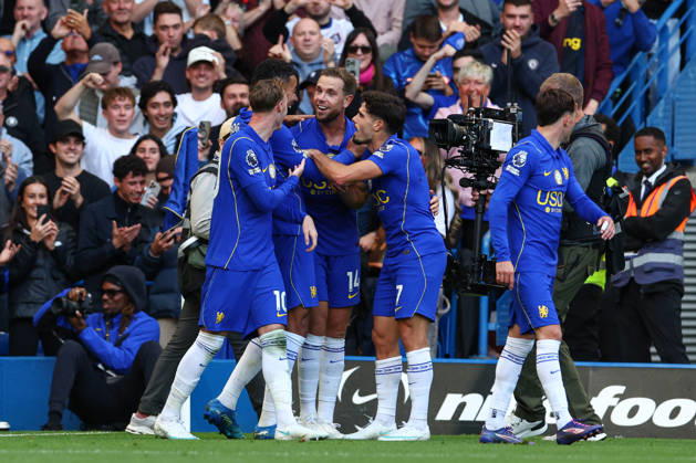 Premier League: Chelsea v AFC Bournemouth LONDON, UK - 10th Oct 2026: Jordan Henderson of Chelsea celebrates scoring his side s fifth goal with team mates during the Premier League match between Chelsea FC and AFC Bournemouth at Stamford Bridge London Stamford Bridge England United Kingdom Copyright: xCraigxMercerx xPeakxActionxPhotosx