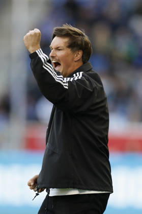Coach Merlin Polzin (HSV), cheering, celebrating, celebrated, cheers, emotions, Becker Faust in action during the Bundesliga match between TSG 1899 Hoffenheim and Hamburger SV at the PreZero Arena, Sinsheim, Germany, on October 10, 2026, in action during the Bundesliga match between TSG 1899 Hoffenheim and Hamburger SV at the PreZero Arena, Sinsheim, Germany, on October 10, 2026. DFB and DFL regulations prohibit any use of photographs as image sequences and or quasi-video, Copyright: HMBxMedia xHeikoxBecker