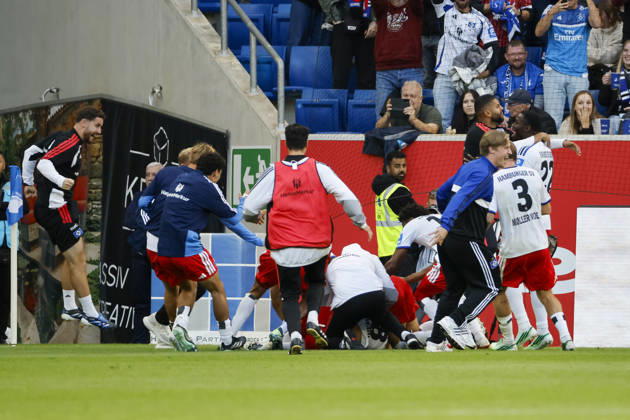Hamburger SV celebrates a goal in a 2–3 match by Miro Muheim, Hamburger SV, 28, joy, excitement, positive emotions, goal, Germany, soccer, Bundesliga 1, Matchday 5, 2026–2027, TSG Hoffenheim vs. Hamburger SV, October 10, 2026, Sinsheim SNP Arena, Germany Copyright: xGrantxHubbsx