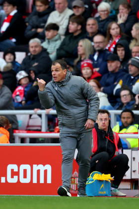 Sunderland v Brighton and Hove Albion - Premier League 2026 27 Regis Le Bris Manager of Sunderland on the side line during the Premier League 2026 27 match between Sunderland and Brighton & Hove Albion at Stadium of Light on October 10, 2026 in Sunderland, England. WARNING! This Photograph May Only Be Used For Newspaper And Or Magazine Editorial Purposes. May Not Be Used For Publications Involving 1 player, 1 Club Or 1 Competition Without Written Authorisation From Football DataCo Ltd. For Any Queries, Please Contact Football DataCo Ltd on +44 (0) 207 864 9121 Sunderland Stadium of Light England United Kingdom Copyright: xAllstarxPicturexLibraryxLtdx