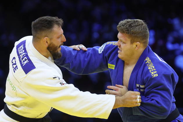 AZERBAIJAN, BAKU - OCTOBER 10, 2026: Czechia s Lukas Krpalek (L) and Finland s Martti Puumalainen fight in their heavyweight bout during the 2026 World Judo Championships at the National Gymnastics Arena 2026 World Judo Championships In Baku - ZUMAt113 20261010_zaa_t113_415 Copyright: xMikhailxSinitsynx
