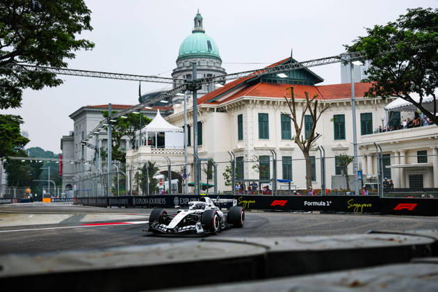 F1 - SINGAPORE GRAND PRIX 2026 11 PEREZ Sergio (mex), Cadillac F1 Team MAC-26, action during the 2026 Formula 1 Singapore Grand Prix, 17th round of the 2026 Formula One World Championship, WM, Weltmeisterschaft from October 9 to 11, 2026 on the Marina Bay Street Circuit, in Singapore, Singapore - SingaporeSingapore Copyright: xFLORENTxGOODENx