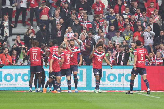 FOOTBALL : LOSC Lille vs Le Havre - Ligue 1 - 10 10 2026 Joie des joueurs du LOSC apres le but de Dïlane BAKWA (LOSC Lille) lors du match LOSC Lille vs Le Havre, Ligue 1, Decathlon Arena stade Pierre Mauroy, le 10 octobre 2026 - photo Laurent Sanson PsnewZ Copyright: xLaurentxSANSONx xPsnewZx