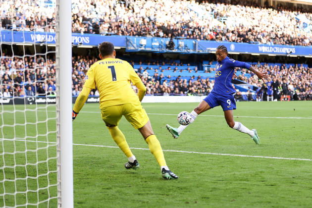 Chelsea gegen Bournemouth, 10. Oktober 2026, London, Premier League, Fußball: Chelsea gegen Bournemouth – Joao Pedro von Chelsea erzielt das vierte Tor. Foto: Jacques Feeney, Abseits, London, Großbritannien Copyright: xJacquesxFeeneyx xOffsidexOffside