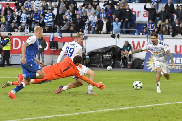 Peter Remmert (Duisburg 39) scores the goal to make it 3 2 10 10 2026 ¢ Soccer ¢ MSV Duisburg vs. TSG 1899 Hoffenheim II, Schauinsland Reisen Arena, Duisburg, DFB and DFL regulations prohibit any use of photographs as image sequences and or quasi-video Copyright: xpepphotox xSaschaxWeizx pep00321, pep_20261010_hm