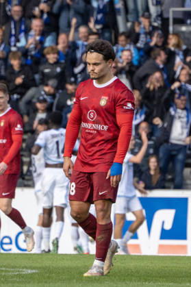 October 10, 2026, xerix, Soccer 3rd Division, SG Sonnenhof Großaspach vs. SV Waldhof Mannheim, left: Niklas Pöllex, SG Sonnenhof Großaspach after the 1–4 loss to Aspach