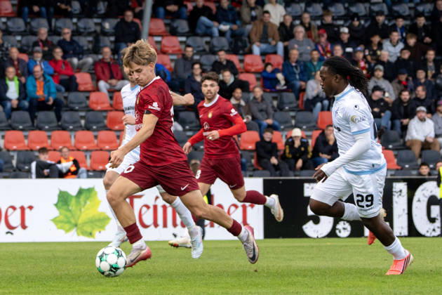 October 10, 2026, xerix, Soccer 3rd Division, SG Sonnenhof Großaspach vs. SV Waldhof Mannheim, left: Lukas Stoppel, SG Sonnenhof Großaspach in action, Aspach