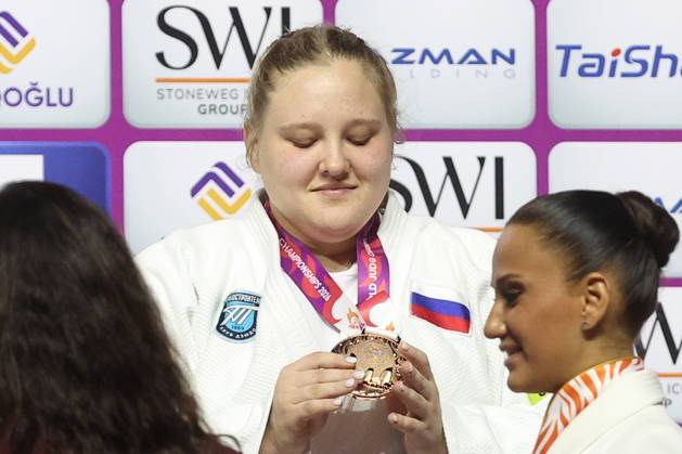 AZERBAIJAN, BAKU - OCTOBER 10, 2026: Russia s Maria Ivanova celebrates her gold medal during a victory ceremony for the women s heavyweight event as the 2026 World Judo Championships takes place at the National Gymnastics Arena 2026 World Judo Championships In Baku  - ZUMAt113 20261010_zaa_t113_458 Copyright: xMikhailxSinitsynx