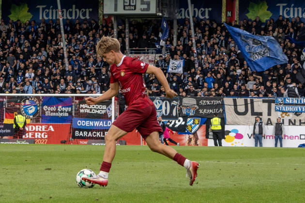 October 10, 2026, xerix, Soccer 3rd Division, SG Sonnenhof Großaspach vs. SV Waldhof Mannheim; Lukas Stoppel, SG Sonnenhof Großaspach, on the ball in Aspach