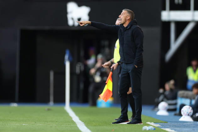Ipswich Town v Fulham, Premier League Gary O Neil, Manager of Ipswich Town gestures during the Ipswich Town v Fulham Premier League match at Portman Road, Ipswich, England on 10 October 2026 Credit: Tiego Grenho Every Second Media Editorial use only. All images are copyright Every Second Media Limited. No images may be reproduced without prior permission. All rights reserved. Premier League and Football League images are subject to licensing agreements with Football DataCo Limited. see https: www.football-dataco.com Copyright: xIMAGO EveryxSecondxMediax ESM-2211-0060 TiegoxGrenhox xEveryxSecondxMediax