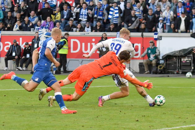 Peter Remmert of Duisburg 39 scores the goal to make it 3 2 10 10 2026 ¢ Soccer ¢ MSV Duisburg vs. TSG 1899 Hoffenheim II, Schauinsland Reisen Arena, Duisburg, DFB and DFL regulations prohibit any use of photographs as image sequences and or quasi-video. NRW, Germany Copyright: xpepphotox xSaschaxWeizx pep00321, pep_20261010_hm