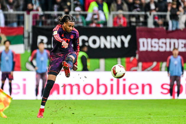 October 10, 2026, Germany, Soccer, Men s, Bundesliga 1, Matchday 5, FC Augsburg vs. FC Bayern Munich, Michael Olise, Bayern Munich, 17, Augsburg, WWK Arena, Bayern, Germany Copyright: xNordphotox xHafnerx
