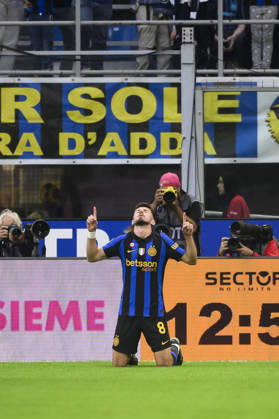 FC Internazionale v Parma Calcio - Serie A Petar Sucic of FC Internazionale celebrates after scoring the opening goal during the Serie A football match between FC Internazionale and Parma Calcio. Milan Italy Copyright: xNicolòxCampox