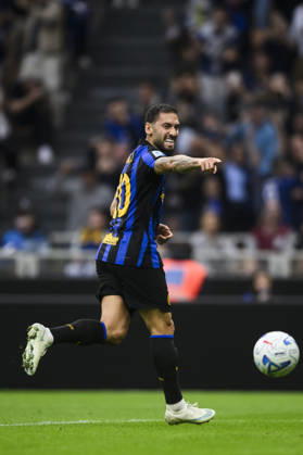 FC Internazionale v Parma Calcio - Serie A Hakan Calhanoglu of FC Internazionale celebrates after scoring a goa lfrom a penalty kick during the Serie A football match between FC Internazionale and Parma Calcio. Milan Italy Copyright: xNicolòxCampox