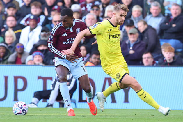 Aston Villa v Brentford, Premier League Nicolas Jackson of Aston Villa and Kristoffer Ajer of Brentford FC battle for possession during the Aston Villa v Brentford Premier League match at Villa Park, Birmingham, England on 10 October 2026 Credit: Ryan Crockett Every Second Media Editorial use only. All images are copyright Every Second Media Limited. No images may be reproduced without prior permission. All rights reserved. Premier League and Football League images are subject to licensing agreements with Football DataCo Limited. see https: www.football-dataco.com Copyright: xIMAGO EveryxSecondxMediax ESM-2212-0140 RyanxCrockettx xEveryxSecondxMediax