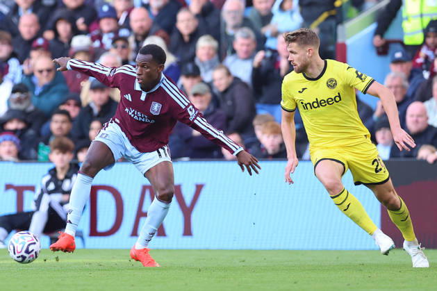 Aston Villa v Brentford, Premier League Nicolas Jackson of Aston Villa and Kristoffer Ajer of Brentford FC battle for possession during the Aston Villa v Brentford Premier League match at Villa Park, Birmingham, England on 10 October 2026 Credit: Ryan Crockett Every Second Media Editorial use only. All images are copyright Every Second Media Limited. No images may be reproduced without prior permission. All rights reserved. Premier League and Football League images are subject to licensing agreements with Football DataCo Limited. see https: www.football-dataco.com Copyright: xIMAGO EveryxSecondxMediax ESM-2212-0141 RyanxCrockettx xEveryxSecondxMediax