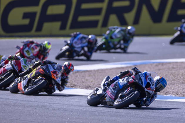 October 10, 2026, Cascais, Lisboa, Portugal: ESTORIL, PORTUGAL - OCTOBER 10: Miguel Oliveira of Portugal and Rokit BMW Motored WorldSBK Team competes during Race 1 during day two of the World Superbikes Estoril Round at Circuito Estoril on October 10, 2026 in Estoril, Portugal. Cascais Portugal - ZUMAl192 20261010_zsp_l192_004 Copyright: xMiguelxLemosx