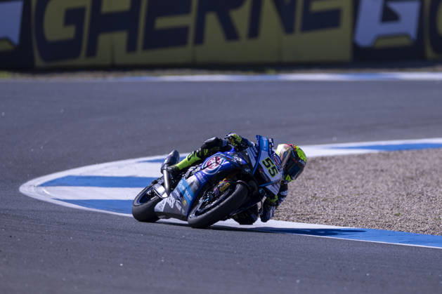 October 10, 2026, Cascais, Lisboa, Portugal: ESTORIL, PORTUGAL - OCTOBER 10: Andrea Locatelli of Italy and Pata Maxus Yamaha competes during Race 1 during day two of the World Superbikes Estoril Round at Circuito Estoril on October 10, 2026 in Estoril, Portugal. Cascais Portugal - ZUMAl192 20261010_zsp_l192_005 Copyright: xMiguelxLemosx