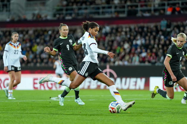 Cora Zicai, Germany Women s National Team, 14 on the Ball, Germany, soccer, international match, friendly match, exhibition match, 2026–2027, Germany vs. Australia, October 9, 2026, BBBank Wildpark, Karlsruhe, Karlsruhe, BBBank Wildpark, Baden-Württemberg, Germany Copyright: xArnexAmbergx