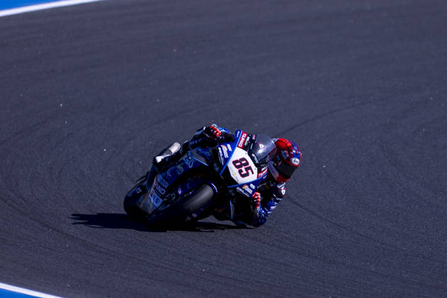 October 10, 2026, Cascais, Lisboa, Portugal: ESTORIL, PORTUGAL - OCTOBER 10: Twan Smits of Netherlands and Motoxracing WorldSBK Team competes during Race 1 during day two of the World Superbikes Estoril Round at Circuito Estoril on October 10, 2026 in Estoril, Portugal. Cascais Portugal - ZUMAl192 20261010_zsp_l192_022 Copyright: xMiguelxLemosx