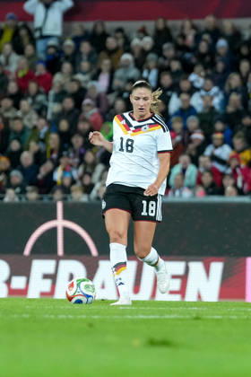 Melissa Kössler Melissa Koessler German Women s National Team, 18 on the Ball, Germany, soccer, international match, friendly match, exhibition match, 2026 2027, Germany vs. Australia, October 9, 2026, BBBank Wildpark, Karlsruhe, Karlsruhe, BBBank Wildpark, Baden-Württemberg, Germany Copyright: xArnexAmbergx