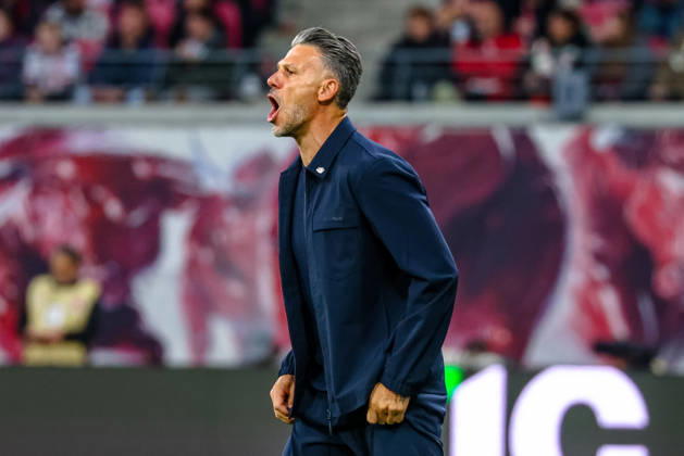 Martin Demichelis, head coach of RB Leipzig, gives instructions, gestures, shouts, GER, RB Leipzig vs. Eintracht Frankfurt, soccer, 1. Bundesliga Men, Matchday 5, 2026–2027 season, October 10, 2026 DFL regulations prohibit any use of photographs as image sequences and or quasi-video GER, RB Leipzig vs. Eintracht Frankfurt, soccer, 1. Bundesliga Men, Matchday 5, 2026–2027 season, October 10, 2026 Leipzig Copyright: xEibner-Pressefoto LauraxRoemerx EP_LRR