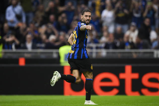 FC Internazionale v Parma Calcio - Serie A Hakan Calhanoglu of FC Internazionale celebrates after scoring a goa from a penalty kick during the Serie A football match between FC Internazionale and Parma Calcio. Milan Italy Copyright: xNicolòxCampox