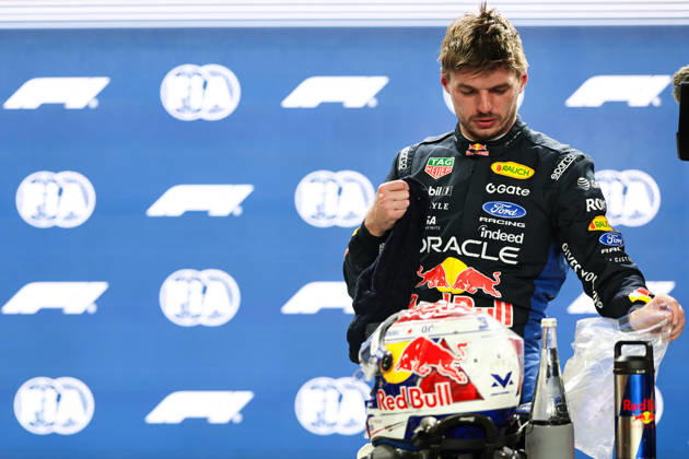 SINGAPORE, SINGAPORE - OCTOBER 10: Max Verstappen of the Netherlands and Oracle Red Bull Racing being after qualifying for F1 Grand Prix race of Singapore at Marina Bay Street Circuit on October 10, 2026 in Singapore, Singapore. (Photo by Qian Jun SPP-Paddocker) Copyright: xQianxJun SPP-Paddockerx Sportspressphoto_SPR251316
