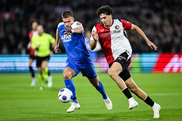 ROTTERDAM - (lr) Wouter Goes of AZ Alkmaar, Nacho Ferri of Feyenoord during the Dutch Eredivisie match between Feyenoord and AZ Alkmaar at Feyenoord Stadium De Kuip on October 10, 2026 in Rotterdam, the Netherlands. OLAF KRAAK ANP Eredivisie 2026 27 xVIxANPxSportx xxANPxIVx 572041811 originalFilename: 572041811