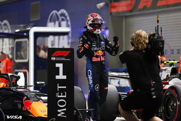 SINGAPORE, SINGAPORE - OCTOBER 10: Max Verstappen of the Netherlands and Oracle Red Bull Racing at Parc Ferme after winning qualifying for F1 Grand Prix race of Singapore at Marina Bay Street Circuit on October 10, 2026 in Singapore, Singapore. (Photo by Qian Jun SPP-Paddocker) Copyright: xQianxJun SPP-Paddockerx Sportspressphoto_SPR251337