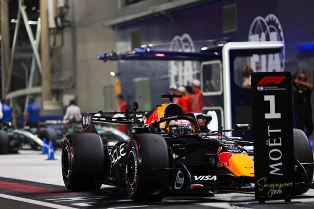 SINGAPORE, SINGAPORE - OCTOBER 10: Max Verstappen of the Netherlands and Oracle Red Bull Racing at Parc Ferme after winning qualifying for F1 Grand Prix race of Singapore at Marina Bay Street Circuit on October 10, 2026 in Singapore, Singapore. (Photo by Qian Jun SPP-Paddocker) Copyright: xQianxJun SPP-Paddockerx Sportspressphoto_SPR251341