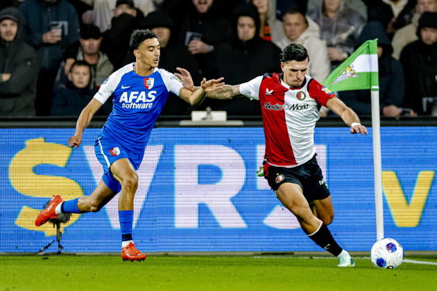 ROTTERDAM: AZ Alkmaar forward Ayoub Oufkir and SC Feyenoord Rotterdam defender Javi Lopez during the Vriendenloterij Eredivisie match between Feyenoord and AZ at De Kuip on October 10, 2026, in Rotterdam, Netherlands. Photo by DeFodi Images