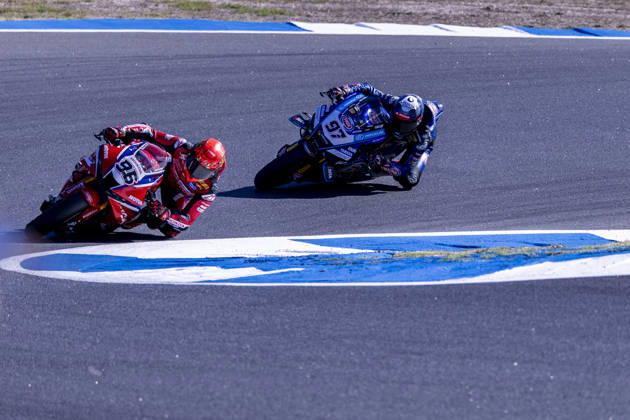 October 10, 2026, Cascais, Lisboa, Portugal: ESTORIL, PORTUGAL - OCTOBER 10: Jake Dixon of Great-Britain and Honda HRC competes during Race 1 during day two of the World Superbikes Estoril Round at Circuito Estoril on October 10, 2026 in Estoril, Portugal. Cascais Portugal - ZUMAl192 20261010_zsp_l192_112 Copyright: xMiguelxLemosx