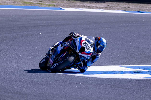 October 10, 2026, Cascais, Lisboa, Portugal: ESTORIL, PORTUGAL - OCTOBER 10: Miguel Oliveira of Portugal and Rokit BMW Motored WorldSBK Team competes during Race 1 during day two of the World Superbikes Estoril Round at Circuito Estoril on October 10, 2026 in Estoril, Portugal. Cascais Portugal - ZUMAl192 20261010_zsp_l192_118 Copyright: xMiguelxLemosx