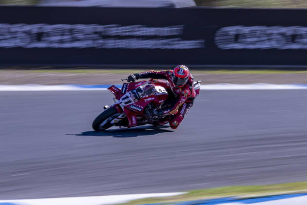 October 10, 2026, Cascais, Lisboa, Portugal: ESTORIL, PORTUGAL - OCTOBER 10: Nicolo Bulega of Italy and Aruba.it Racing - Ducati competes during Race 1 during day two of the World Superbikes Estoril Round at Circuito Estoril on October 10, 2026 in Estoril, Portugal. Cascais Portugal - ZUMAl192 20261010_zsp_l192_120 Copyright: xMiguelxLemosx
