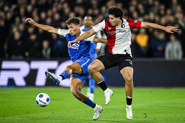 ROTTERDAM - (lr) Lewis Schouten of AZ Alkmaar, Nacho Ferri of Feyenoord during the Dutch Eredivisie match between Feyenoord and AZ Alkmaar at Feyenoord stadium De Kuip on 10 October 2026 in Rotterdam, the Netherlands. OLAF KRAAK ANP Eredivisie 2026 27 xVIxANPxSportx xxANPxIVx 572044472 originalFilename: 572044472
