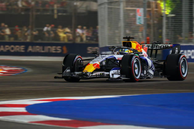 Formula 1 Singapore Grand Prix SINGAPORE - OCTOBER 10: Racing Bulls s Arvid Lindblad during the Qualifying Session at the Formula One Grand Prix of Singapore, at the Marina Bay Street Circuit in Singapore, on October 10, 2026. Daniel Ceng Anadolu Singapore Singapore. Editorial use only. Please get in touch for any other usage.  Copyright: x2026xAnadoluxDanielxCengx