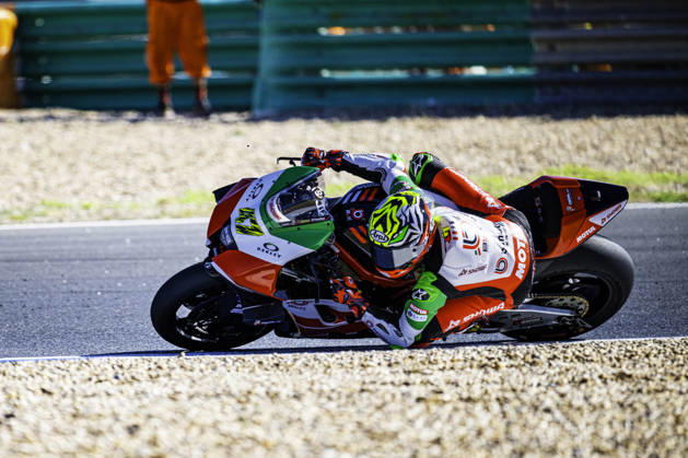 October 10, 2026, Cascais, Lisbon, Portugal: Axel Bassani of Bimota By Kawasaki Racing Team in action during the Race 1 of the FIM Superbike World Championship, WM, Weltmeisterschaft at Circuito Estoril on October 10, 2026 in Cascais, Portugal. Cascais Portugal - ZUMAr200 20261010_zsp_r200_091 Copyright: xNunoxReisinhox
