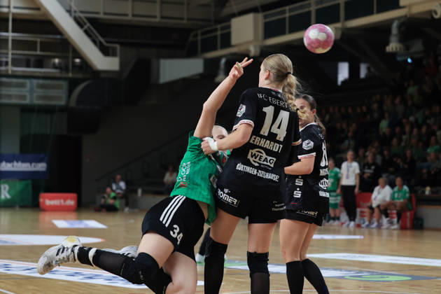 October 10, 2026, Reinickendorfer Füchse Women vs. SG Nürtingen Zizishausen, Matchday 5, 2nd Bundesliga, HBF, Handball, Sömmeringhalle, Jonna Schaube, Reinickendorfer Füchse Women, 34 after her shot, Berlin, Berlin, Germany