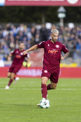 3rd Division, Fortuna Cologne vs. 1. FC Saarbrücken, October 10, 2026, Tom Geerkens, Fortuna Cologne, 6; 3rd Division, Fortuna Cologne vs. 1. FC Saarbrücken, Matchday 8, on October 10, 2026, Südstadion, Cologne DFB regulations prohibit any use of photographs as image sequences and or quasi-video Copyright: xBEAUTIFULxSPORTS Meuselx