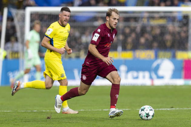 3rd Division, Fortuna Cologne vs. 1. FC Saarbrücken, October 10, 2026, Georg Strauch, Fortuna Cologne, 11; 3rd Division, Fortuna Cologne vs. 1. FC Saarbrücken, Matchday 8, on October 10, 2026, Südstadion, Cologne DFB regulations prohibit any use of photographs as image sequences and or quasi-video Copyright: xBEAUTIFULxSPORTS Meuselx